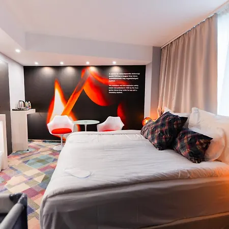 Science Premium Hotel 4*