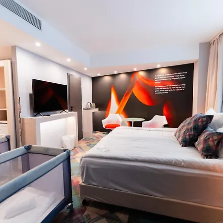 Science Premium Hotel Segedín